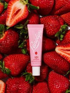 Lanolips 101 Ointment Multi Balm in Strawberry contains our Original 101 Ointment and infused it with real strawberry fruit extract & vitamin E.